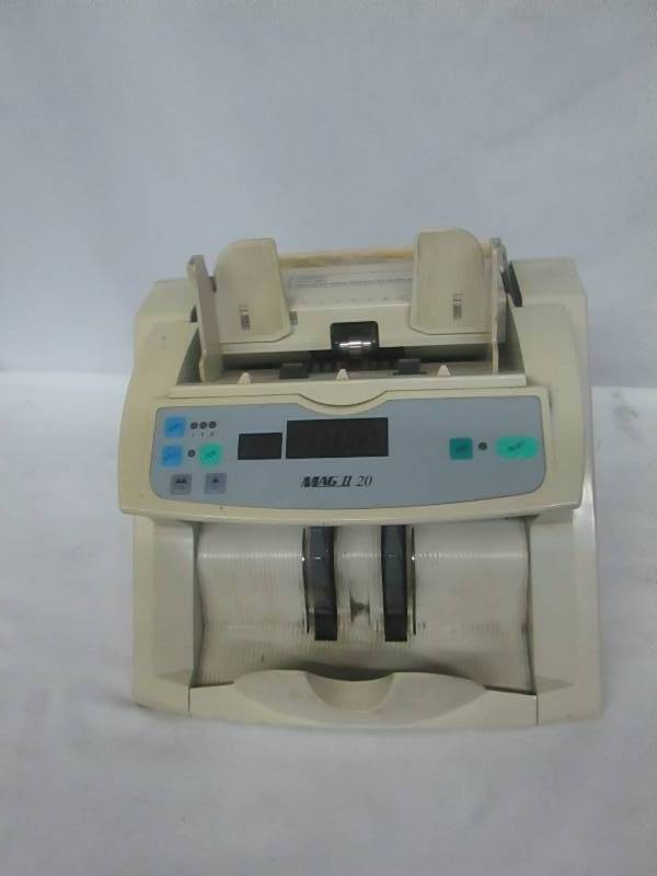 lot 32 image: MAG II Money Counter