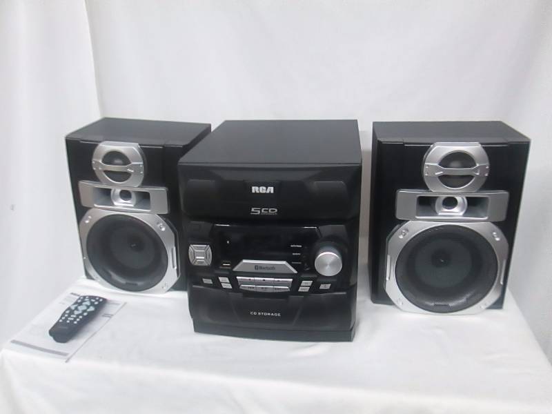 lot 12 image: RCA 400-Watt 5-CD Bluetooth Sound System