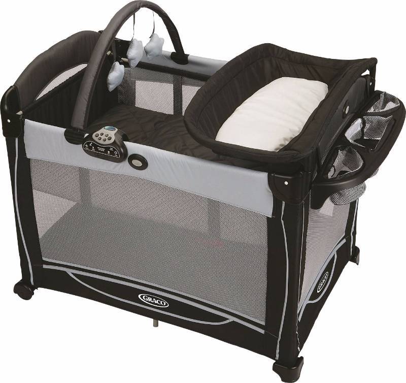 lot 11 image: Graco Metropolis Pack n Play Element Play Yard