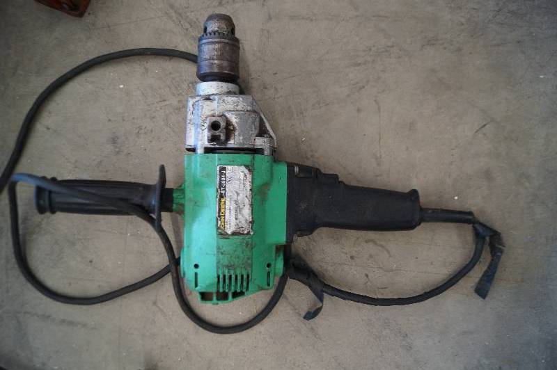 Hydraulic Jack & John Deere Drill