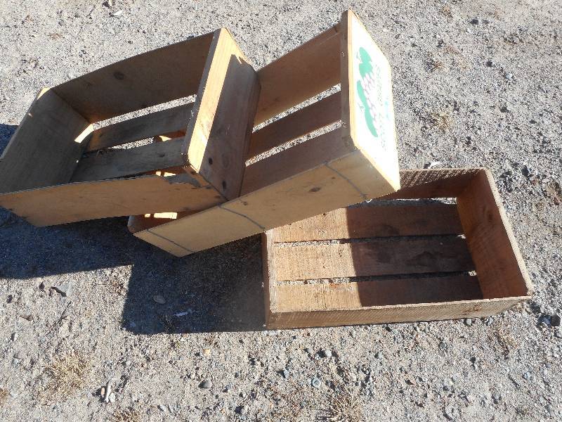 3 FRUIT CRATES