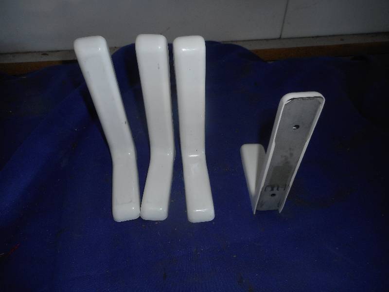 4 SHELF BRACKETS