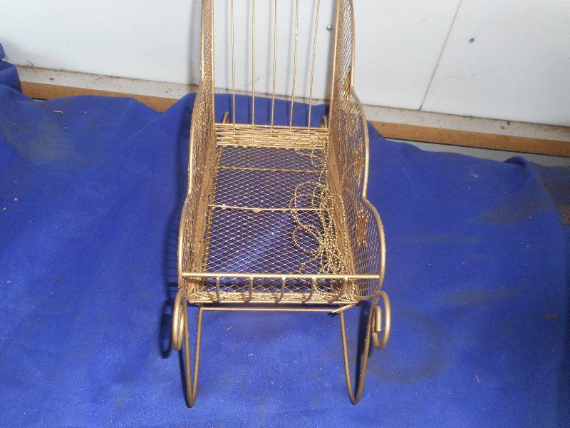 VINTAGE METAL SLEIGH