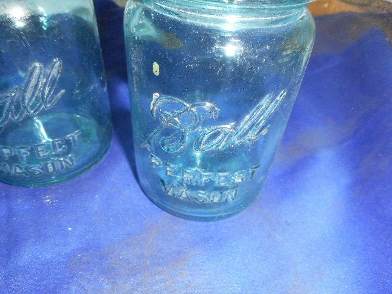 3 VINTAGE GREEN PINT JARS
