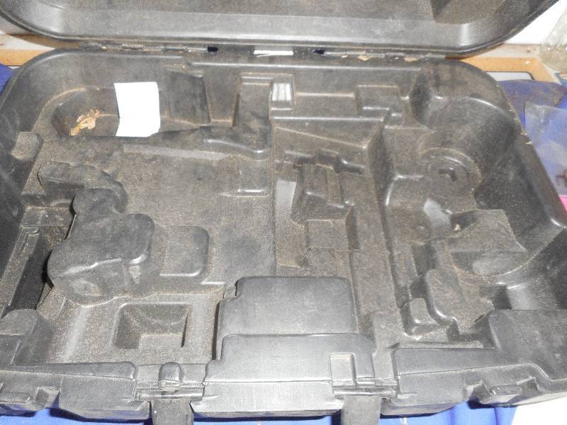 UNMARKED TOOL CASE