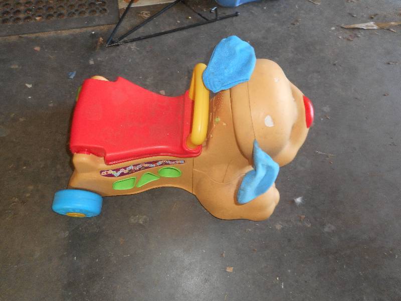FISHER PRICE RIDE ME PUPPY