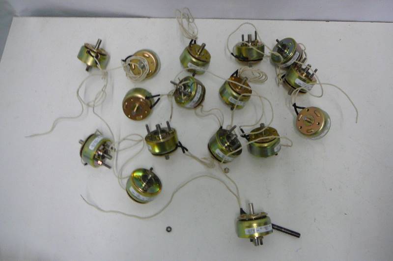 Part H-15237-025 Cage 81840  0511 16 Count