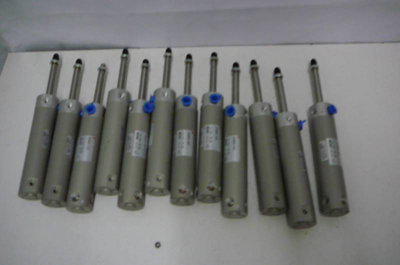 SMC Air Cly NCDGBN25-0200T Max Press 145 12 Count