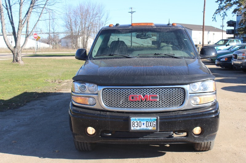 2004 GMC Sierra K1500 Denali AWD