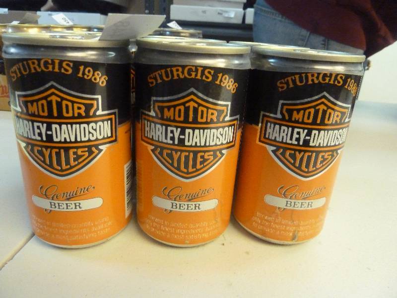 lot 448 image: Harley Davidson Collectible Unopened Beer Cans