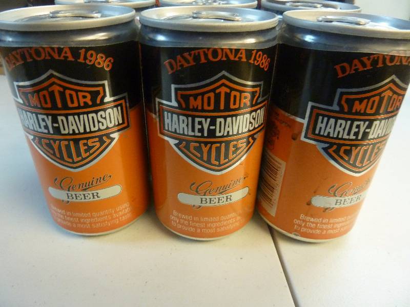 lot 456 image: Harley Davidson Collectible Unopened Beer Cans
