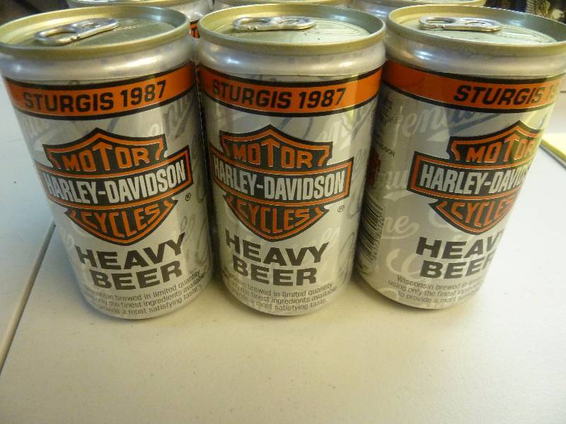 lot 475 image: Harley Davidson Collectible Unopened Beer Cans