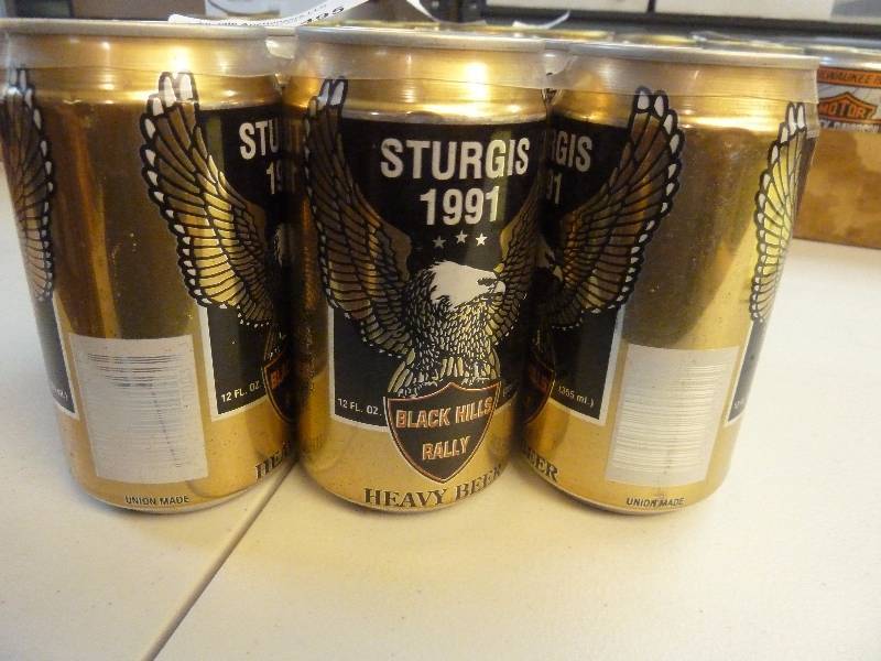 lot 495 image: Harley Davidson Collectible Unopened Beer Cans