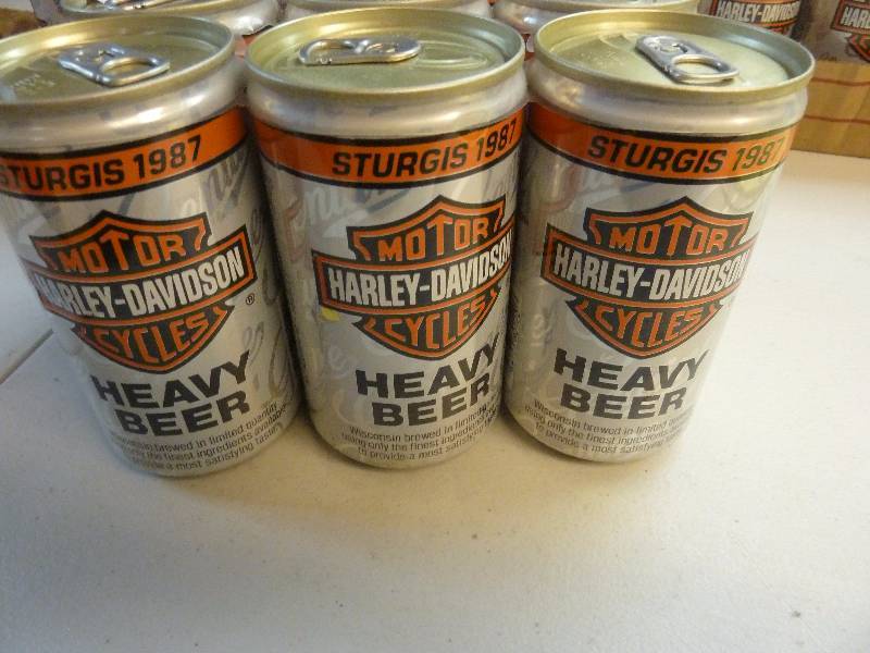 lot 513 image: Harley Davidson Collectible Unopened Beer Cans