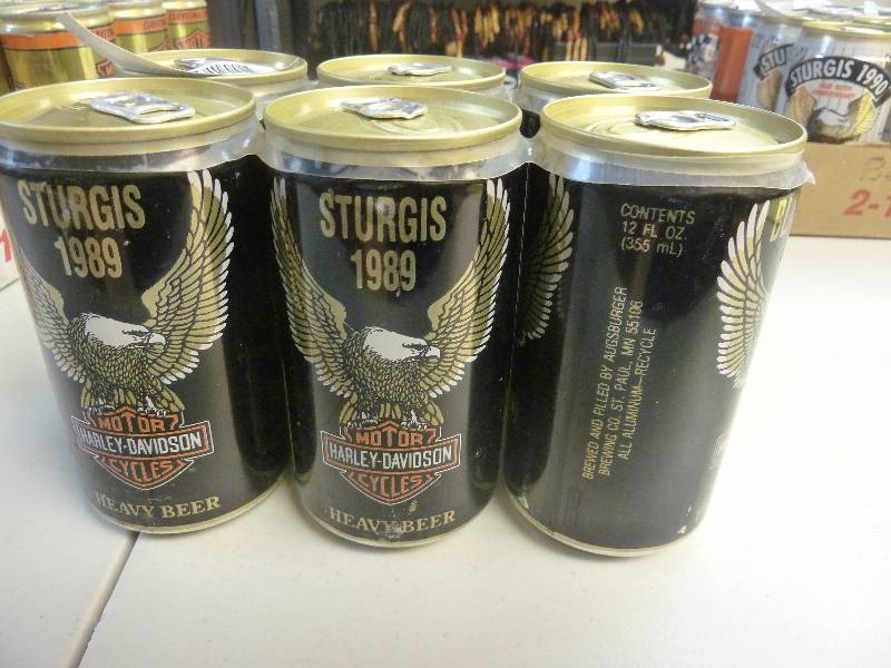 lot 526 image: Harley Davidson Collectible Unopened Beer Cans