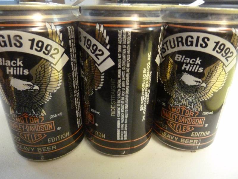lot 535 image: Harley Davidson Collectible Unopened Beer Cans
