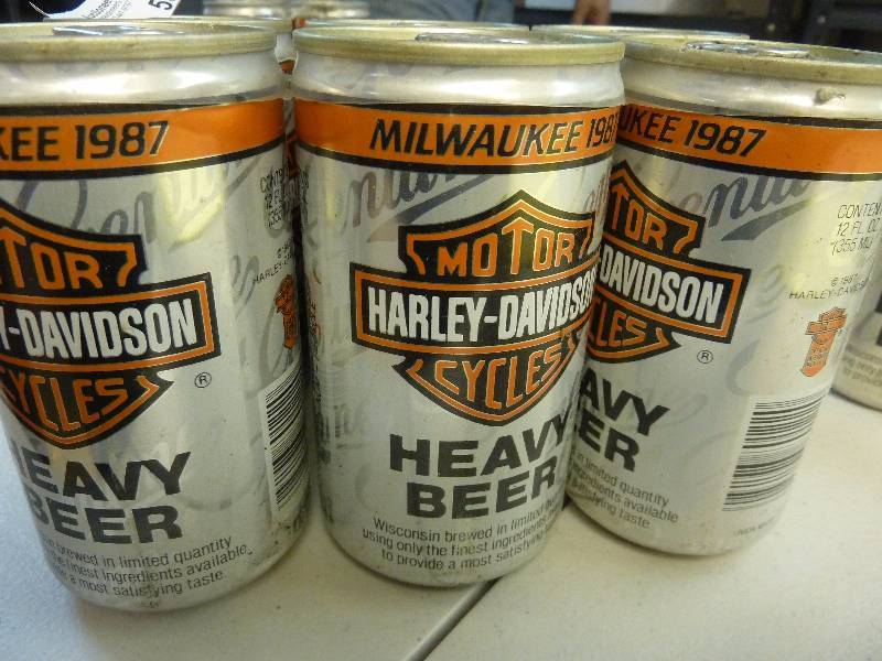 lot 550 image: Harley Davidson Collectible Unopened Beer Cans