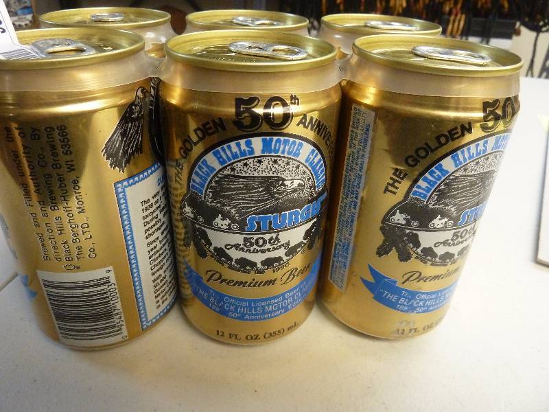 lot 555 image: Harley Davidson Collectible Unopened Beer Cans