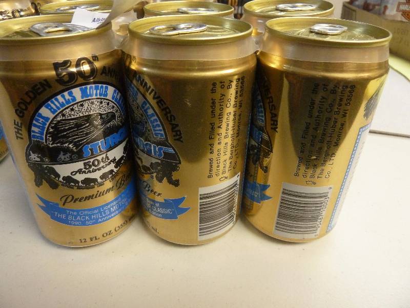 lot 562 image: Harley Davidson Collectible Unopened Beer Cans