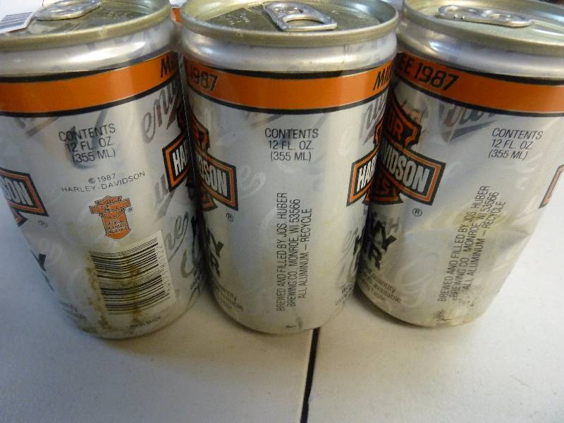 lot 582 image: Harley Davidson Collectible Unopened Beer Cans
