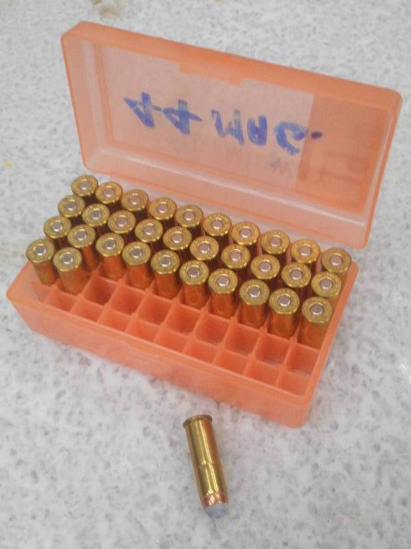 (33) Rounds 44-Rem Mag With Case ...
