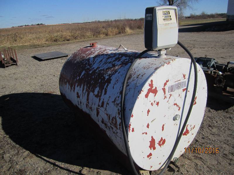 500 gallon diesel tank with working...