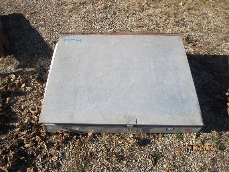 Portable workstation shelter for jo...