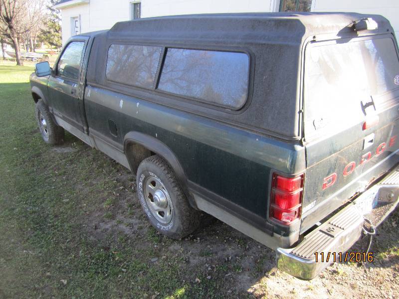 1994 Dodge Dakota Truck for Parts