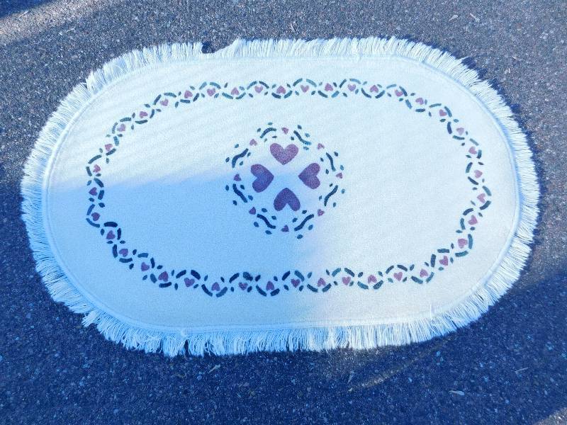 2.5x4 Hand Painted Fringed Oval Rug