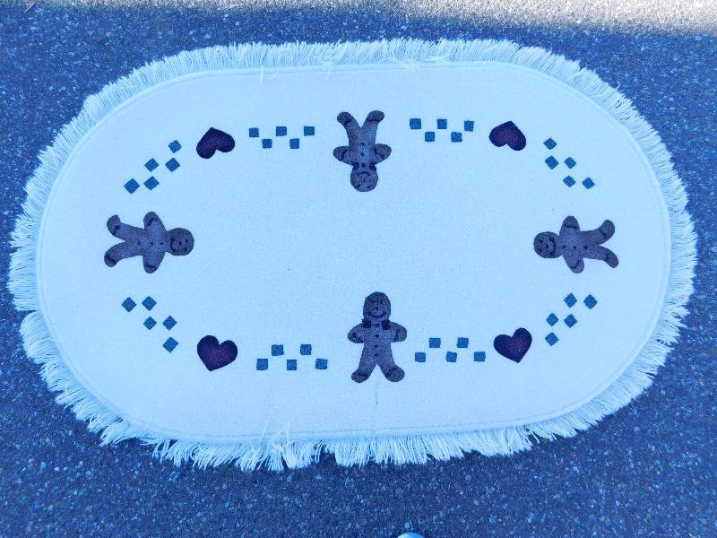 2.5x4 Hand Painted Fringed Oval Rug