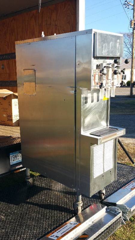 lot 3 image: Stoelting Double Barrel Soft Serve Ice Cream Machine  (2) Stoelting Mix Pumps