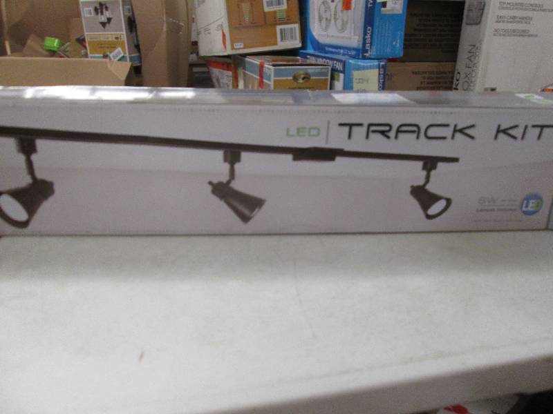 lot 207 image: lithonia lighting 44 track led lig...