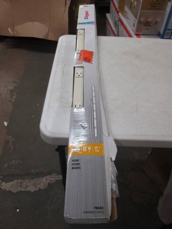 lot 210 image: Leegrand 6 foot 6 plugin ivory powe...
