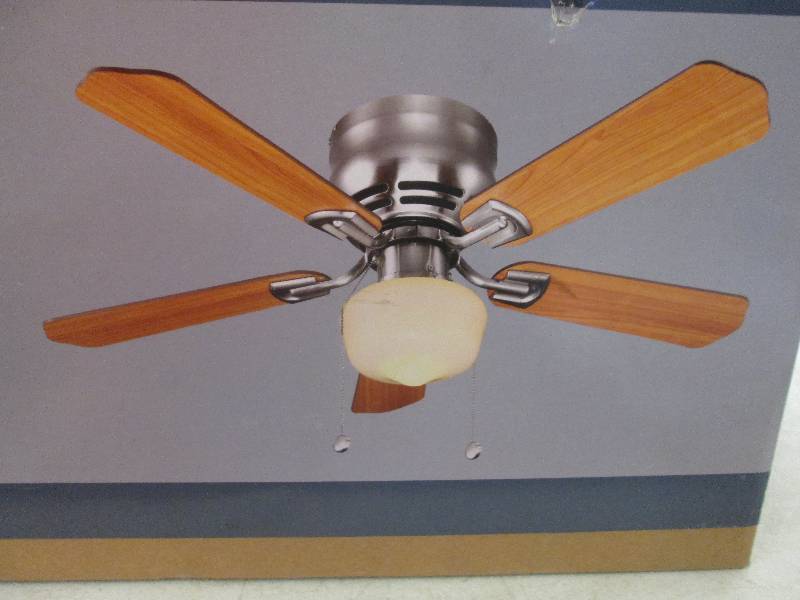 lot 259 image: 42 middleton ceiling fan open box ...