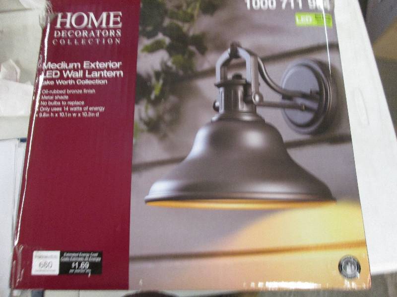 lot 11 image: home decoraters medium exterior LED...