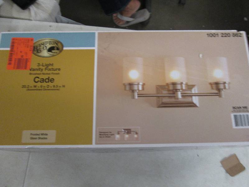 lot 39 image: 3 light vanity fixture cade  broken...