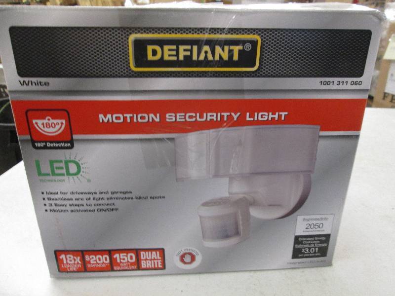 lot 101 image: defiant LEDmotion security light op...