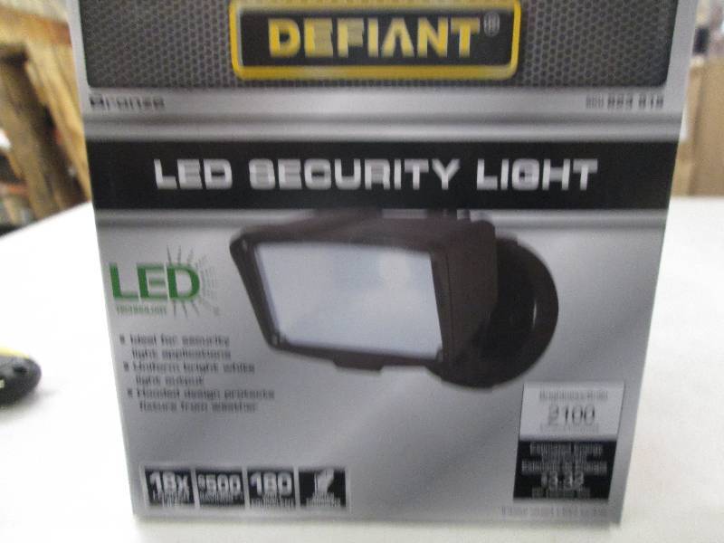 lot 113 image: Defiant led security light bronze o...