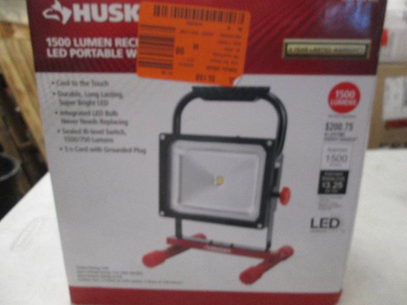 lot 129 image: Husky 1500 lumen portable work ligh...