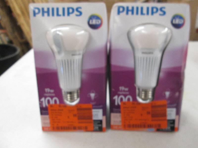 lot 136 image: 2 unopened philips LED 19 w bulbs t...