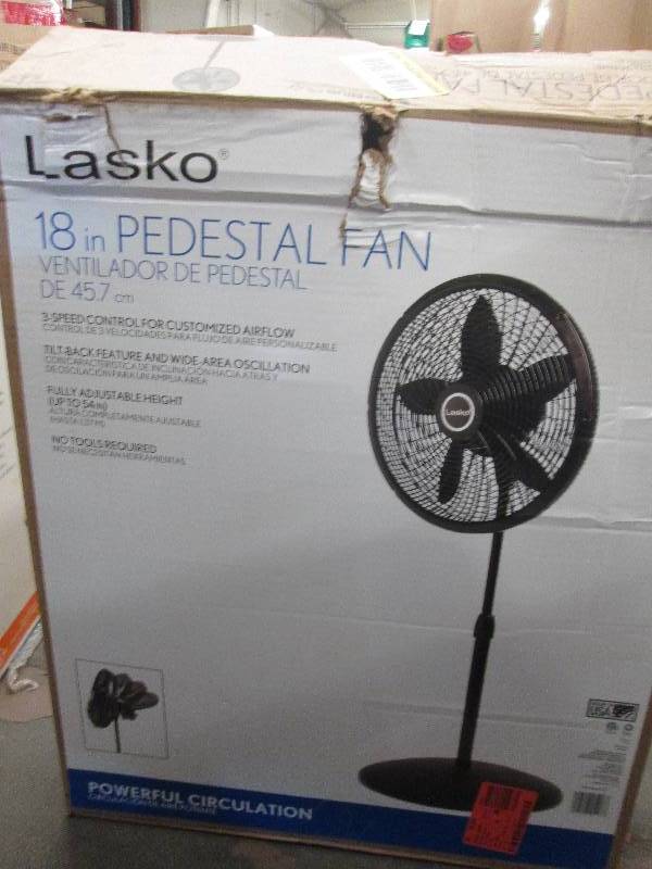 lot 197 image: Lasko 18 pedestal fan open box tes...