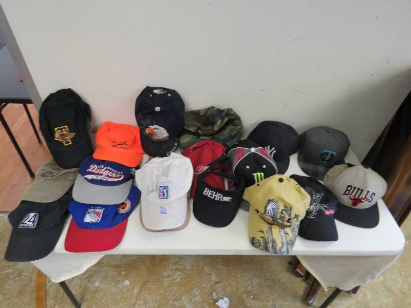 Caps