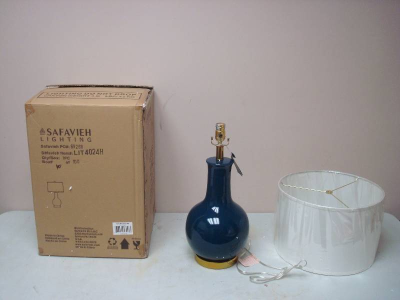 lot 4 image: Safavieh Table Lamp, New In The Box, Blue