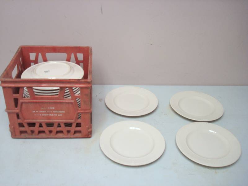lot 18 image: Milk Crate With Some Restaurant Plates, Used, May Show Wear, Around 20