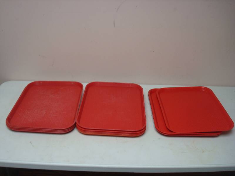 lot 22 image: Lot Of Trays, Some Show Wear
