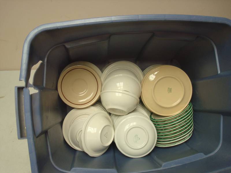 lot 61 image: Bin With Some Restaurant Plates And Bowls