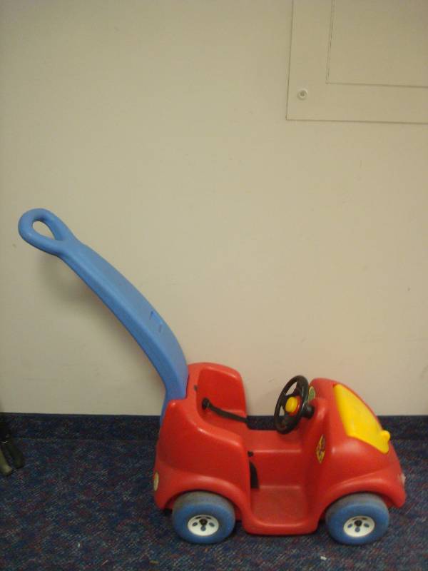 lot 66 image: Kids Toy Ride Push Car, Used, Some Wear