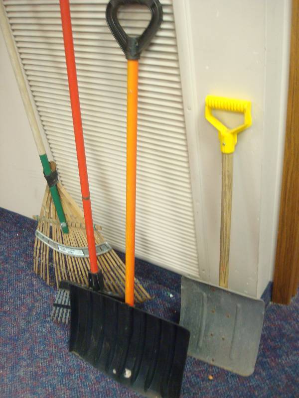 lot 67 image: Lot Of Rakes And Shovels, Some Show Wear, Rake Has Tape On It