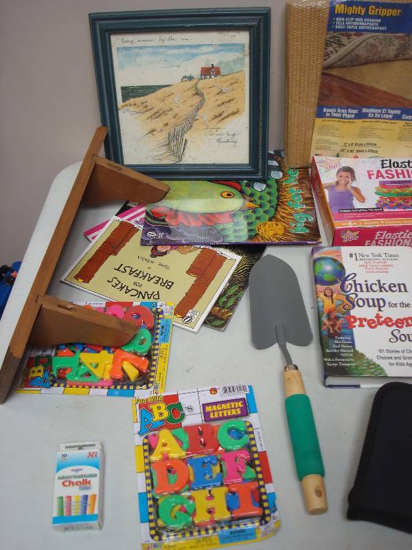 lot 158 image: Bin With Some Mixed Items