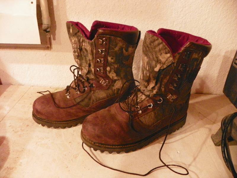 Cabelas Camouflage Boots 12D